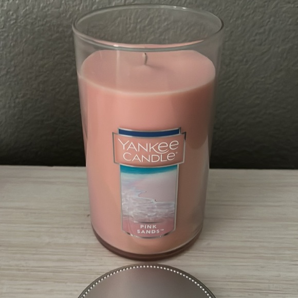 Yankee candle pink sands 12oz single wick candle - Picture 3 of 4